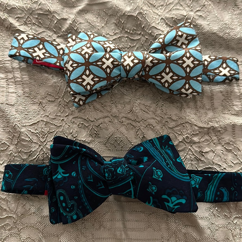 Patterned Bow Ties, Assorted Sizes - image 1
